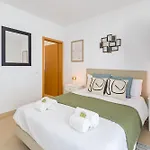 T2 Apartamento *
